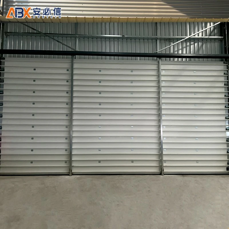 山南分段式滑升门